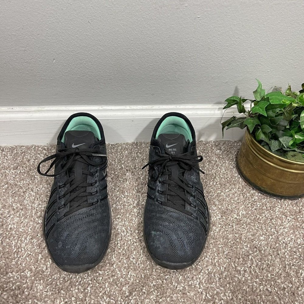 NIKE FREE TR 6 MTLC Trainers Sneakers Shoe 849805 001 Womens Size 7.5 - Picture 4 of 8
